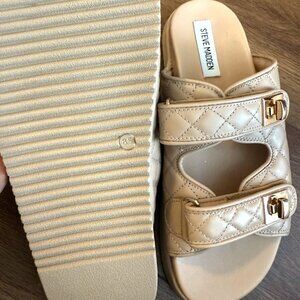 Styling Steve Madden Schmona Quilted Slide Sandals (Women Size 8.5 Beige)